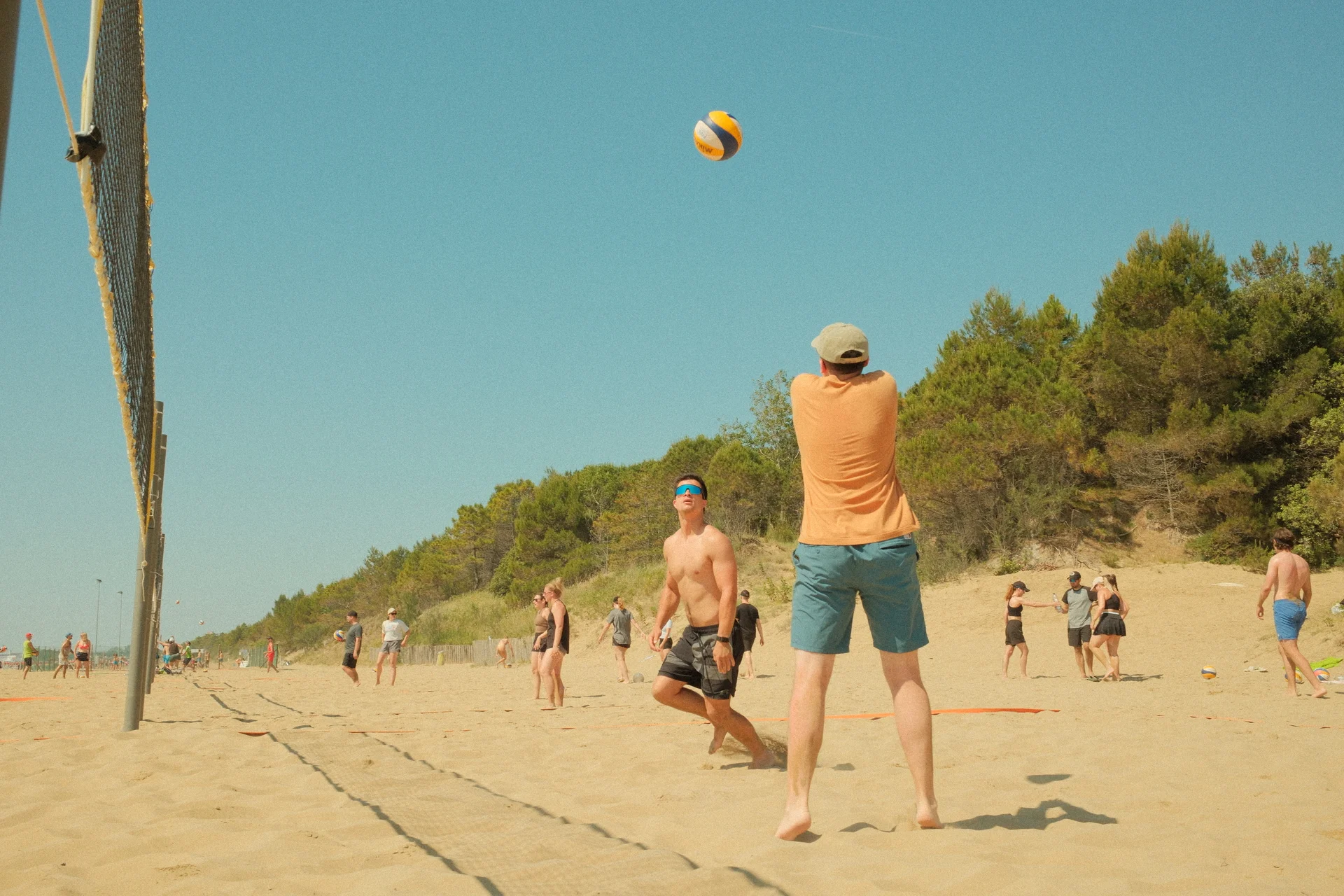 beach volleyball
