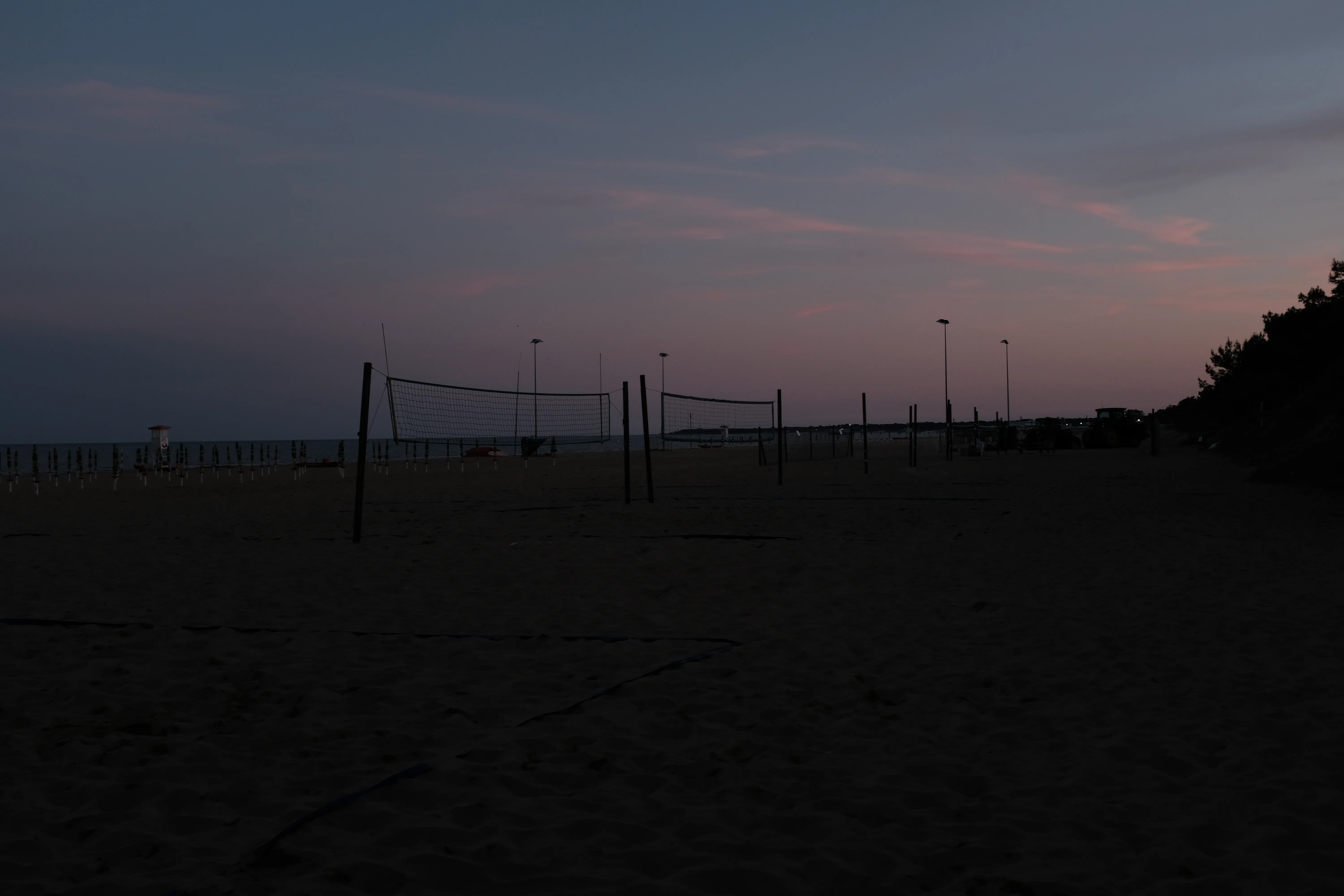 beach volleyball