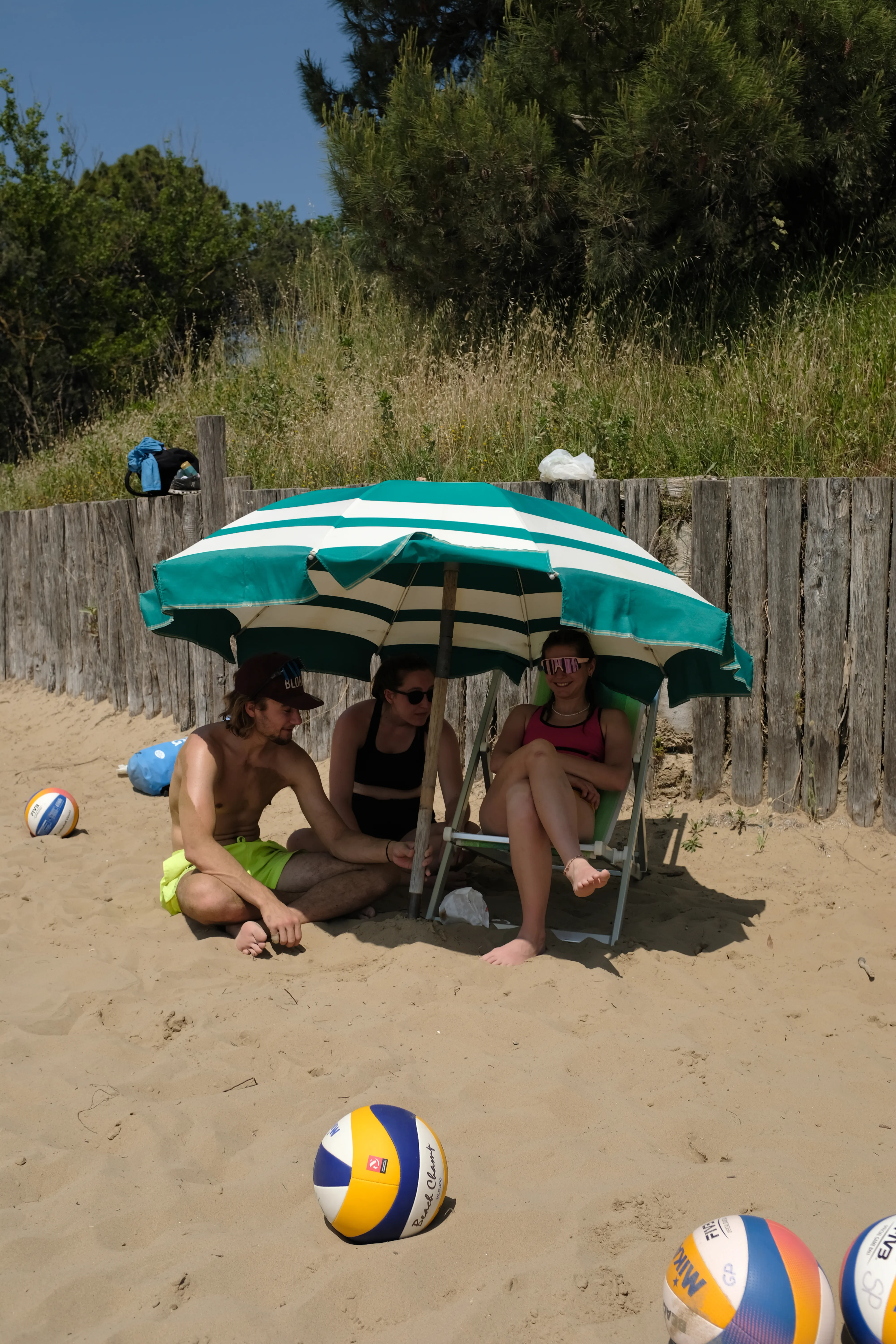 beach volleyball